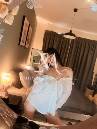 Julia with Brunette hair, top Escorts from Dubai, Emirates Massage - 10