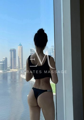 Julia with Brunette hair, top Escorts from Dubai, Emirates Massage - 2